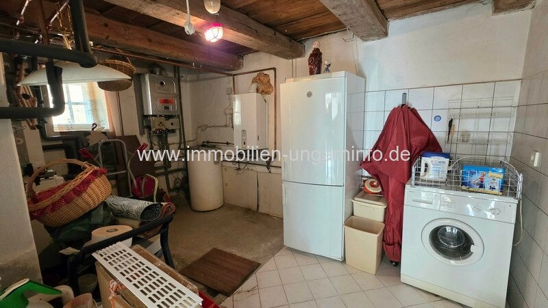 Mehrgenerationen-Familienhaus mit Wohnungen im Balaton-Hochland