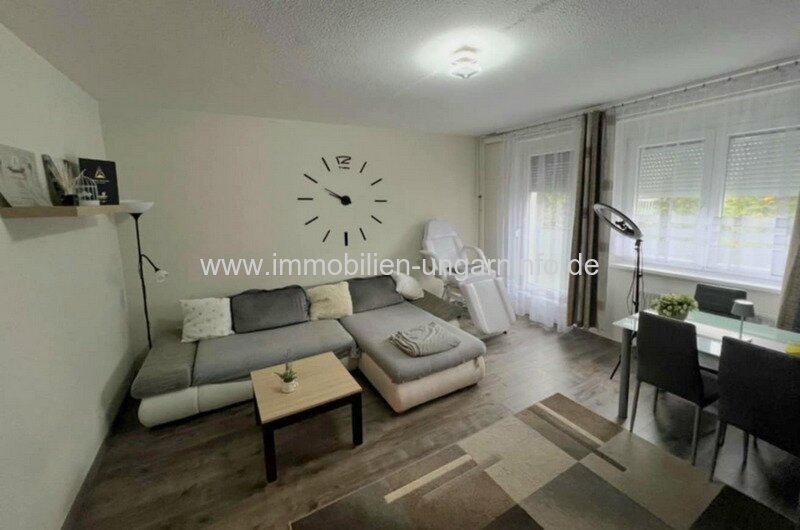 In Keszthely, in einer grünen Umgebung, 2-Zimmer-Wohnung zu verkaufen