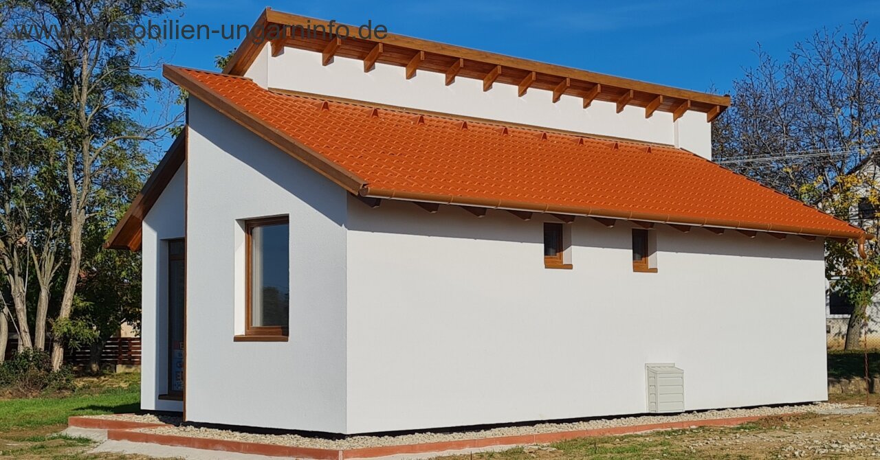 Új építésű modulház a Balaton partján