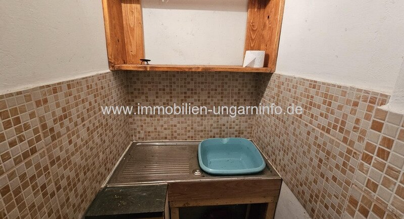 Keller/Wochenendhaus mit Panoramagrundstück im Weinberg Kéthely zu verkaufen