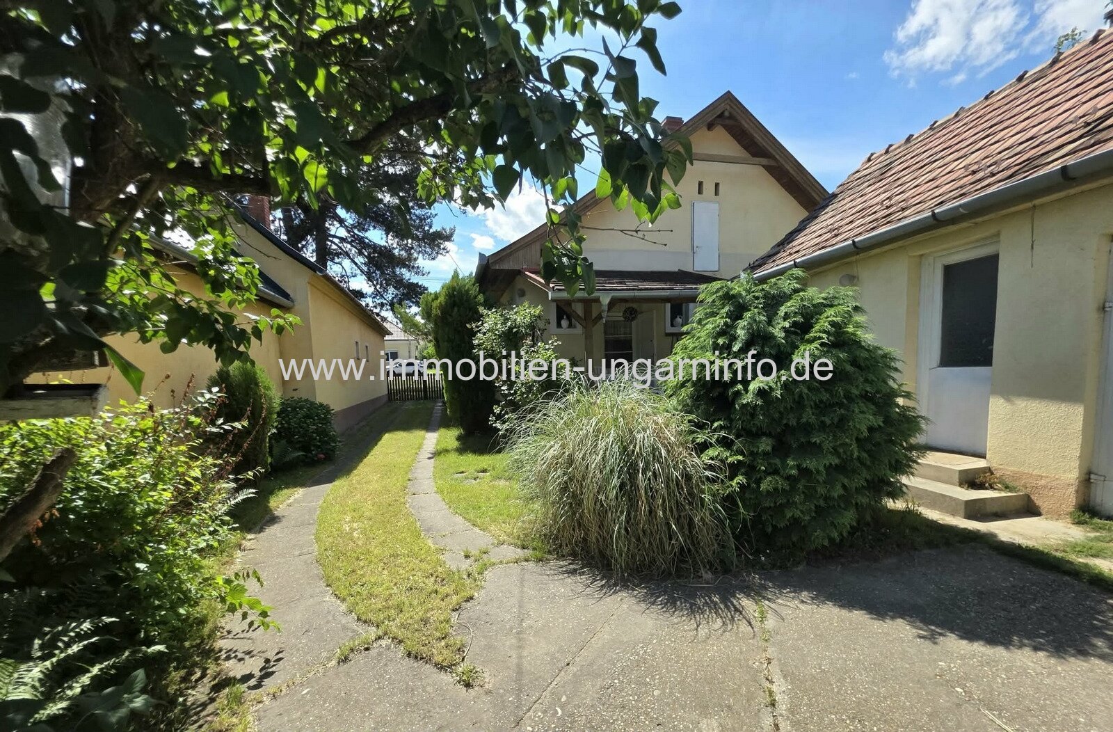 Einfamilienhaus in Marcali in grüner Umgebung zu verkaufen