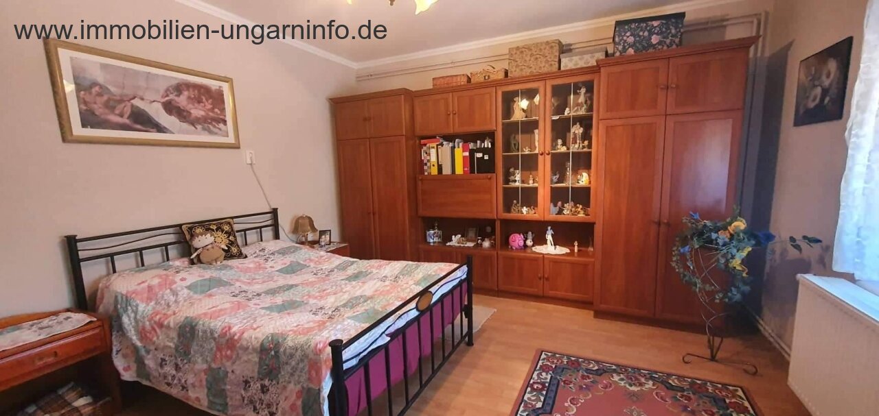 Gut erhaltenes Einfamilienhaus in ruhiger Lage am Plattensee zu verkaufen