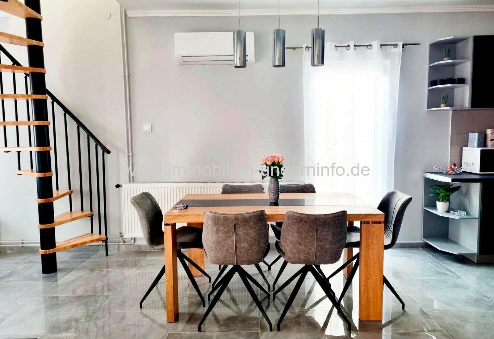 In Marcali steht ein renoviertes Einfamilienhaus mit ausgebautem Dachgeschoss zum Verkauf