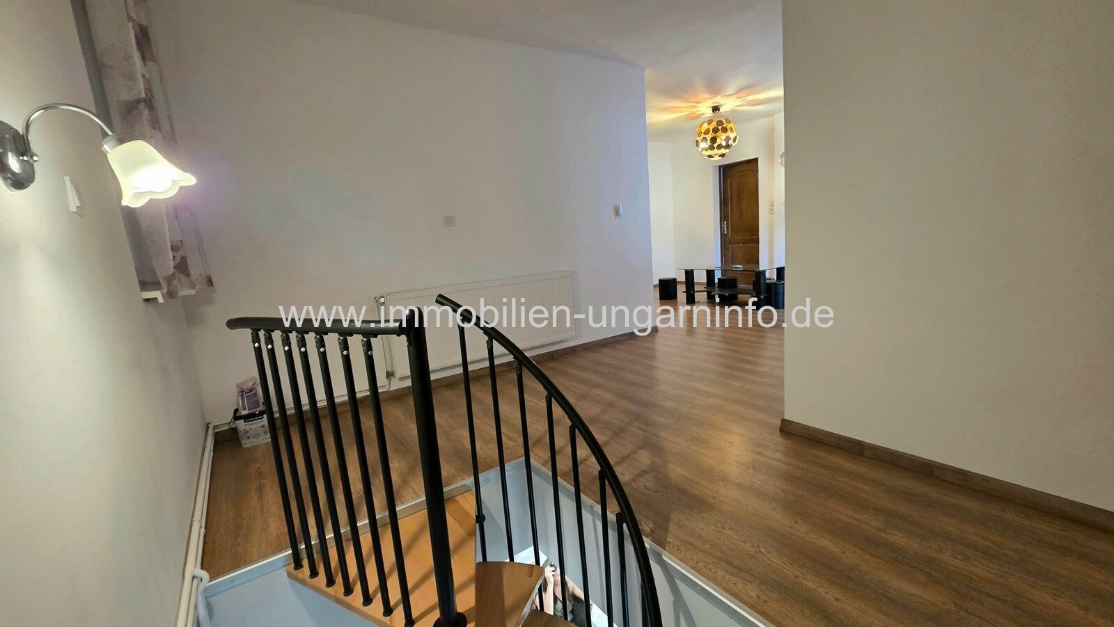 In Marcali steht ein renoviertes Einfamilienhaus mit ausgebautem Dachgeschoss zum Verkauf
