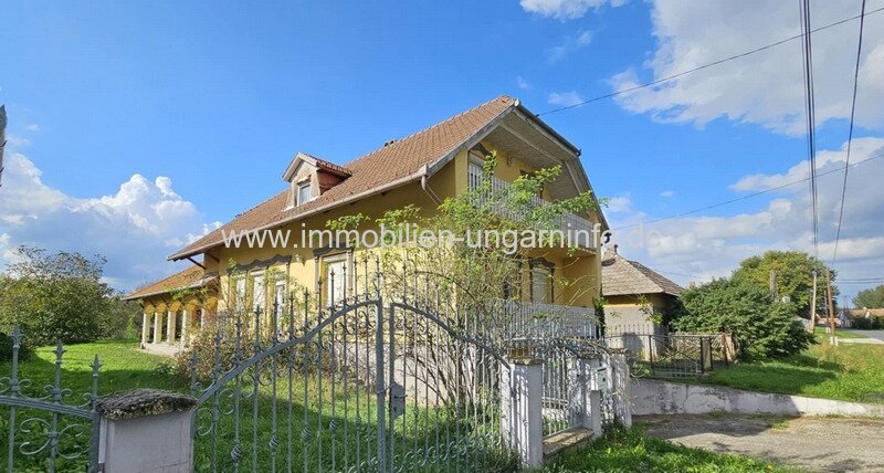 Familienhaus in einem ruhigen kleinen Dorf Umgebung des Plattensees