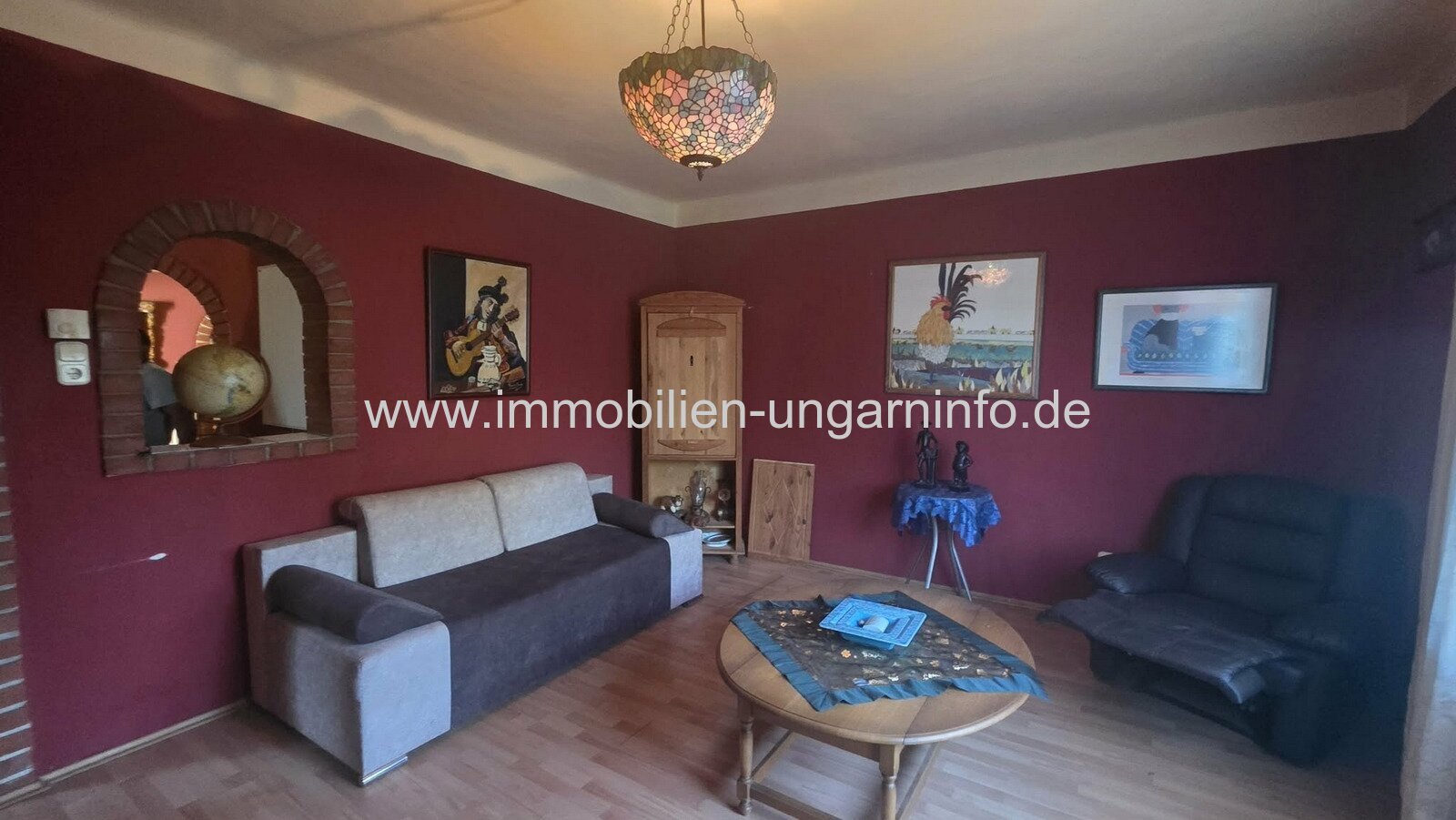 In Somogyzsitfa steht ein Einfamilienhaus im Landhausstil mit großem Grundstück zum Verkauf