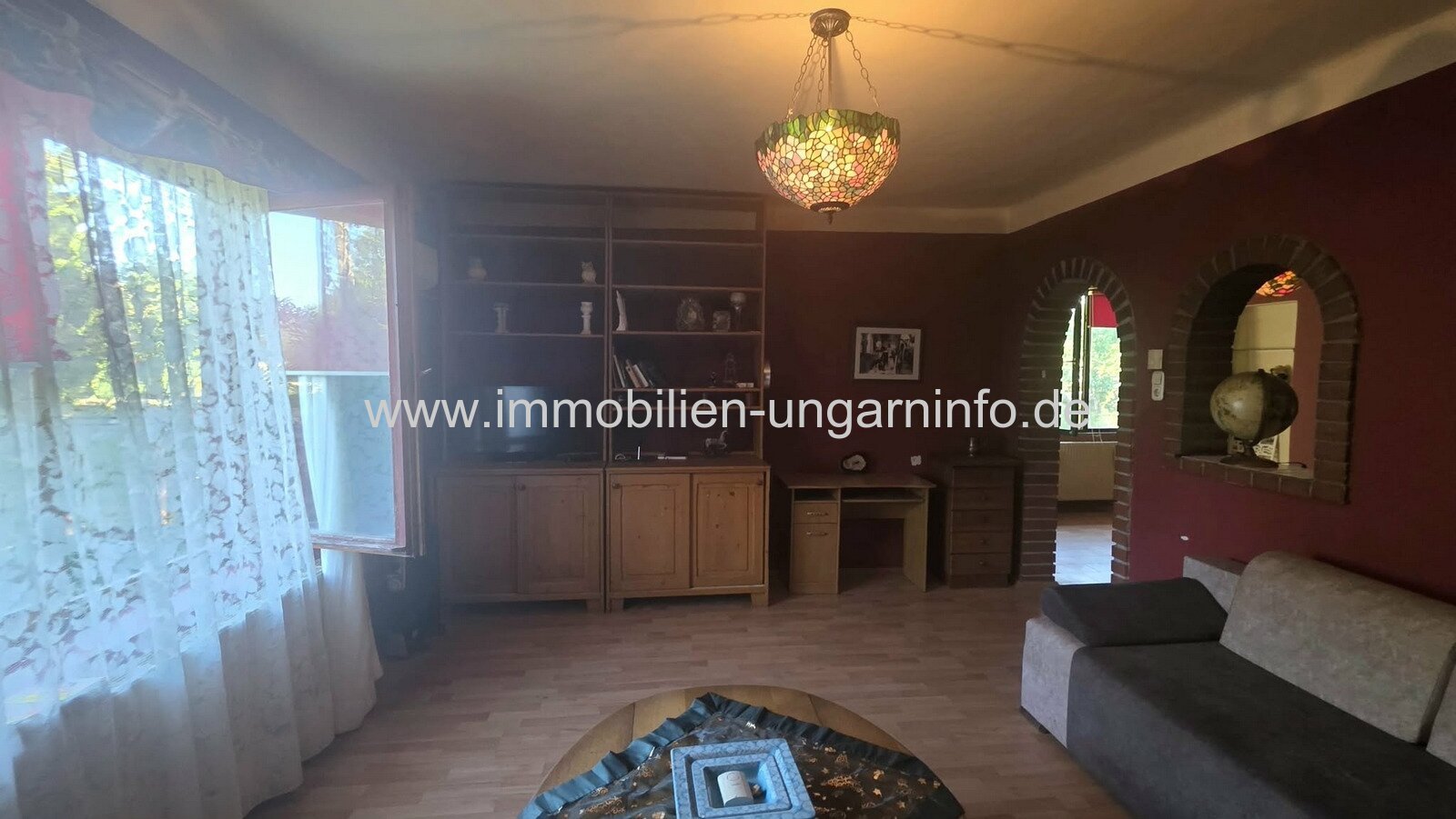 In Somogyzsitfa steht ein Einfamilienhaus im Landhausstil mit großem Grundstück zum Verkauf