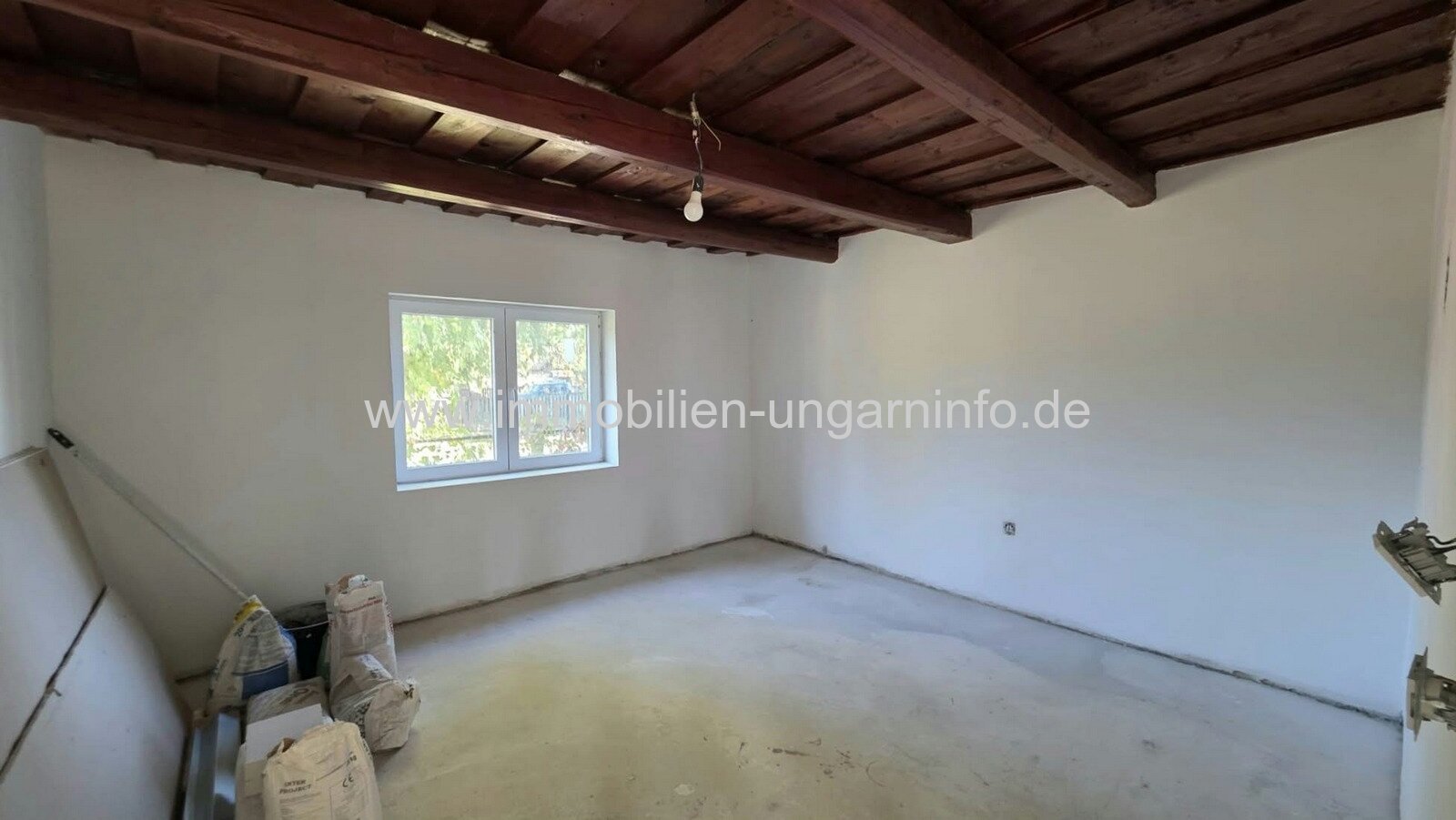 Einfamilienhaus in Tapsony, das derzeit renoviert wird, zu verkaufen