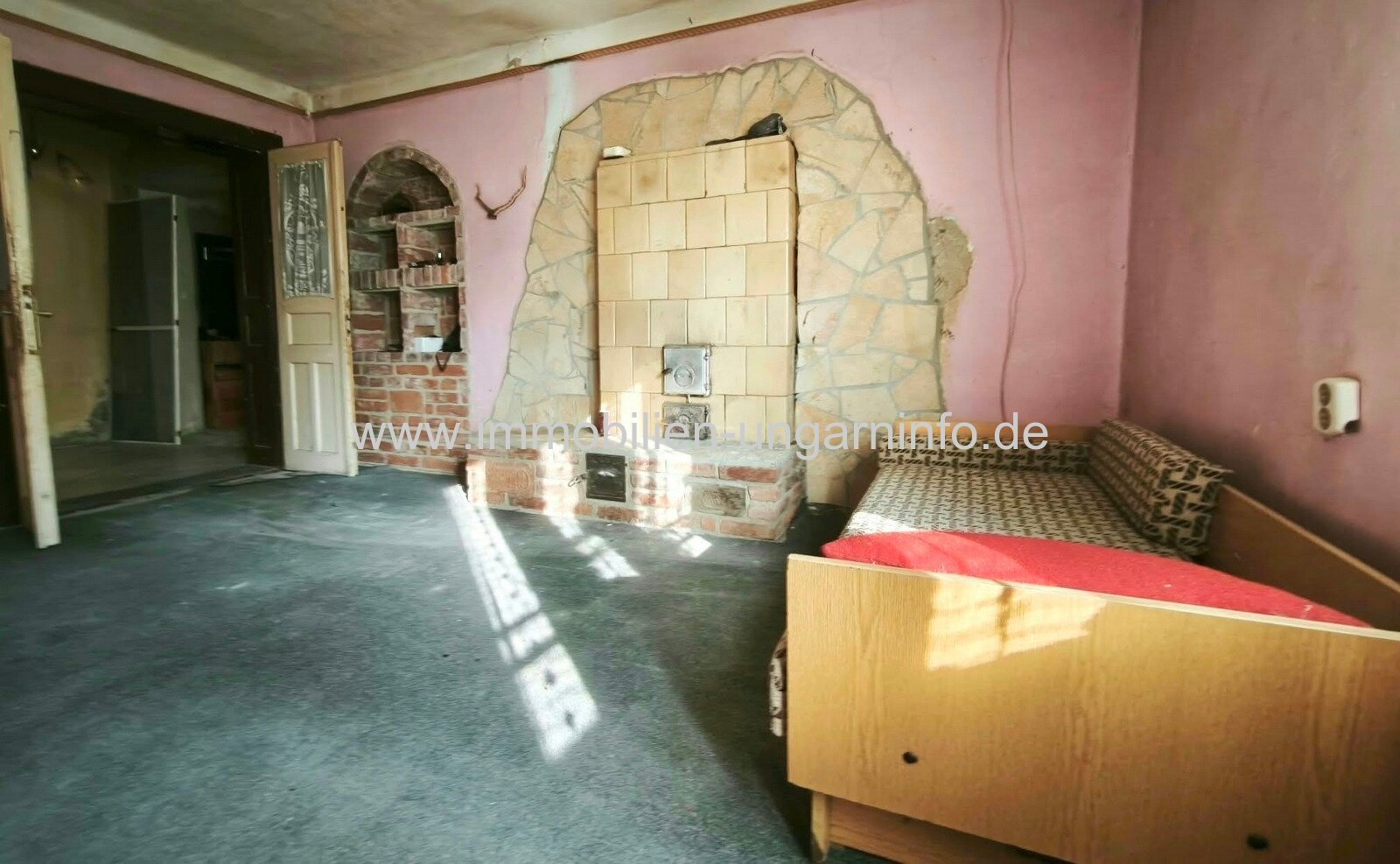 In der Nähe der kroatischen Grenze, in Zákányfalu, steht ein Einfamilienhaus zum Verkauf