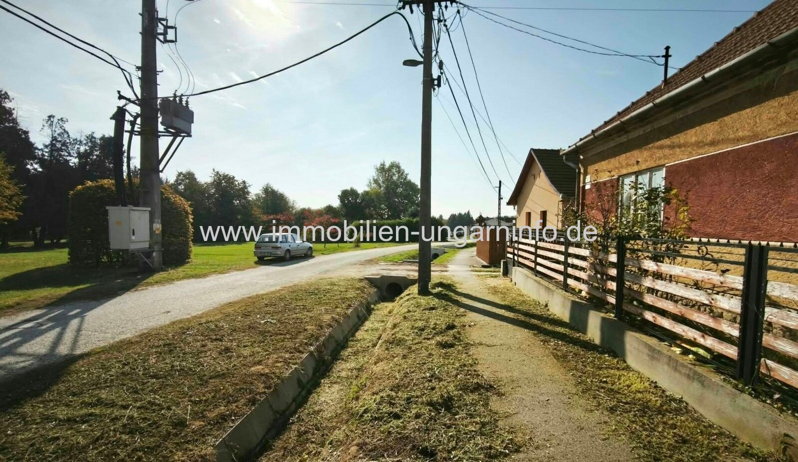 In der Nähe der kroatischen Grenze, in Zákányfalu, steht ein Einfamilienhaus zum Verkauf
