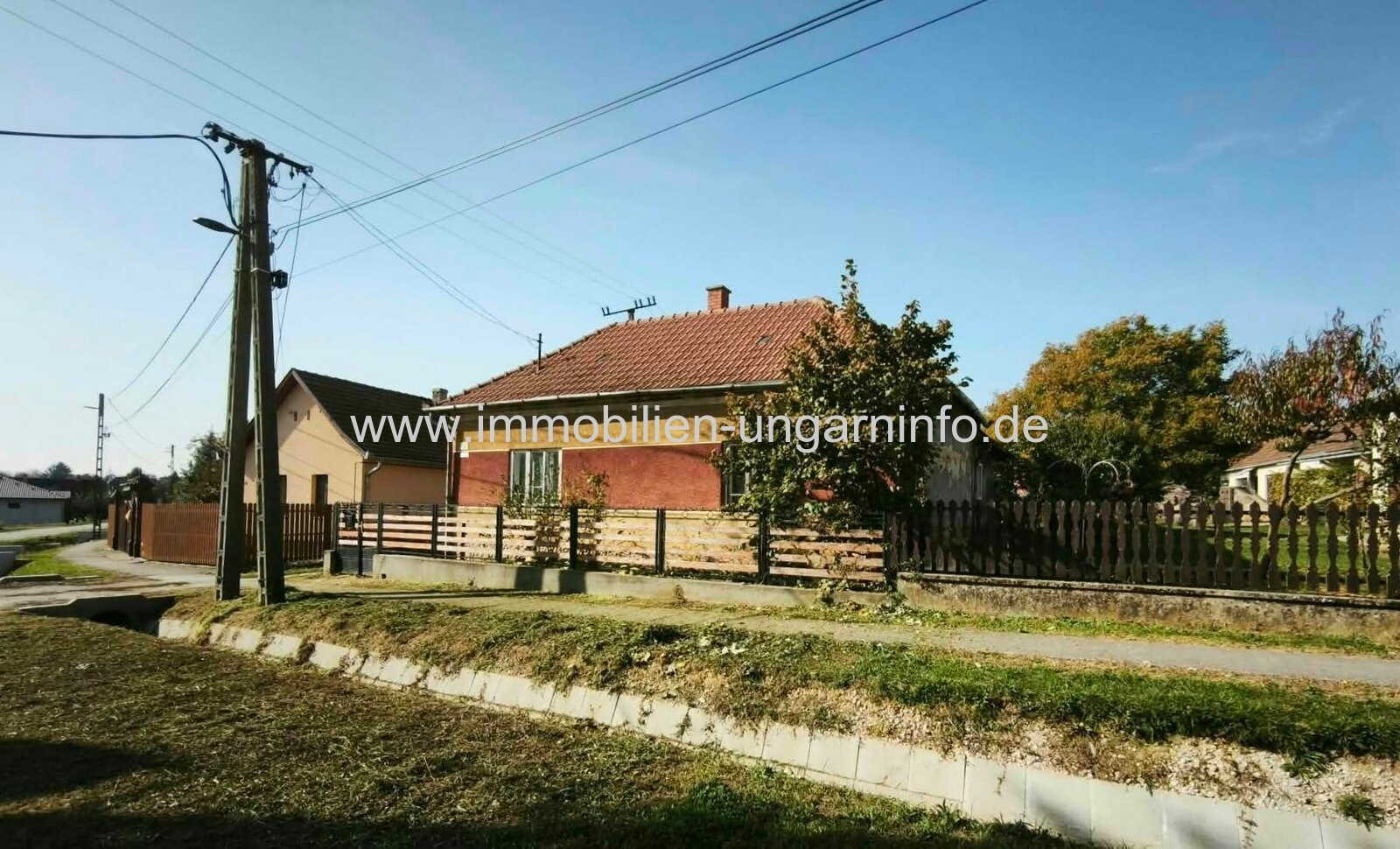 In der Nähe der kroatischen Grenze, in Zákányfalu, steht ein Einfamilienhaus zum Verkauf