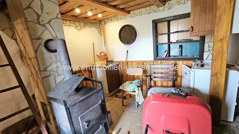 Keller/Wochenendhaus mit Panoramagrundstück im Weinberg Kéthely zu verkaufen