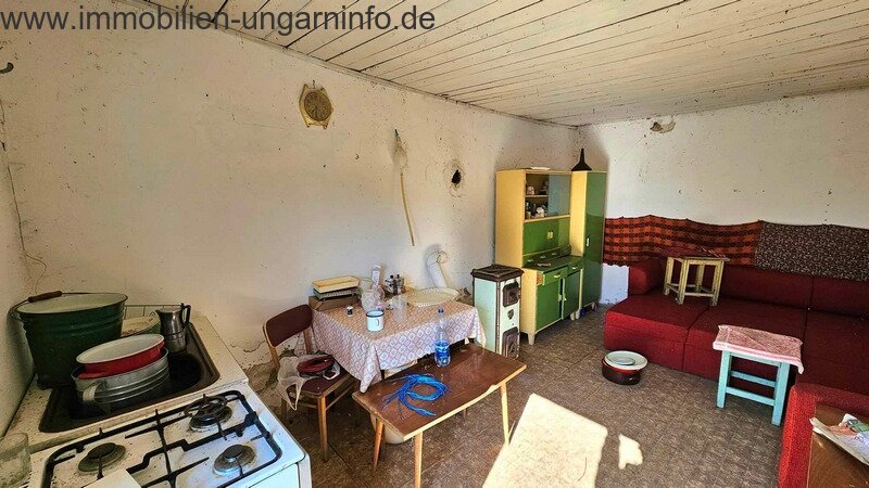 Keller/Presshaus in der Nähe des Plattensees mit Panoramablick zu verkaufen